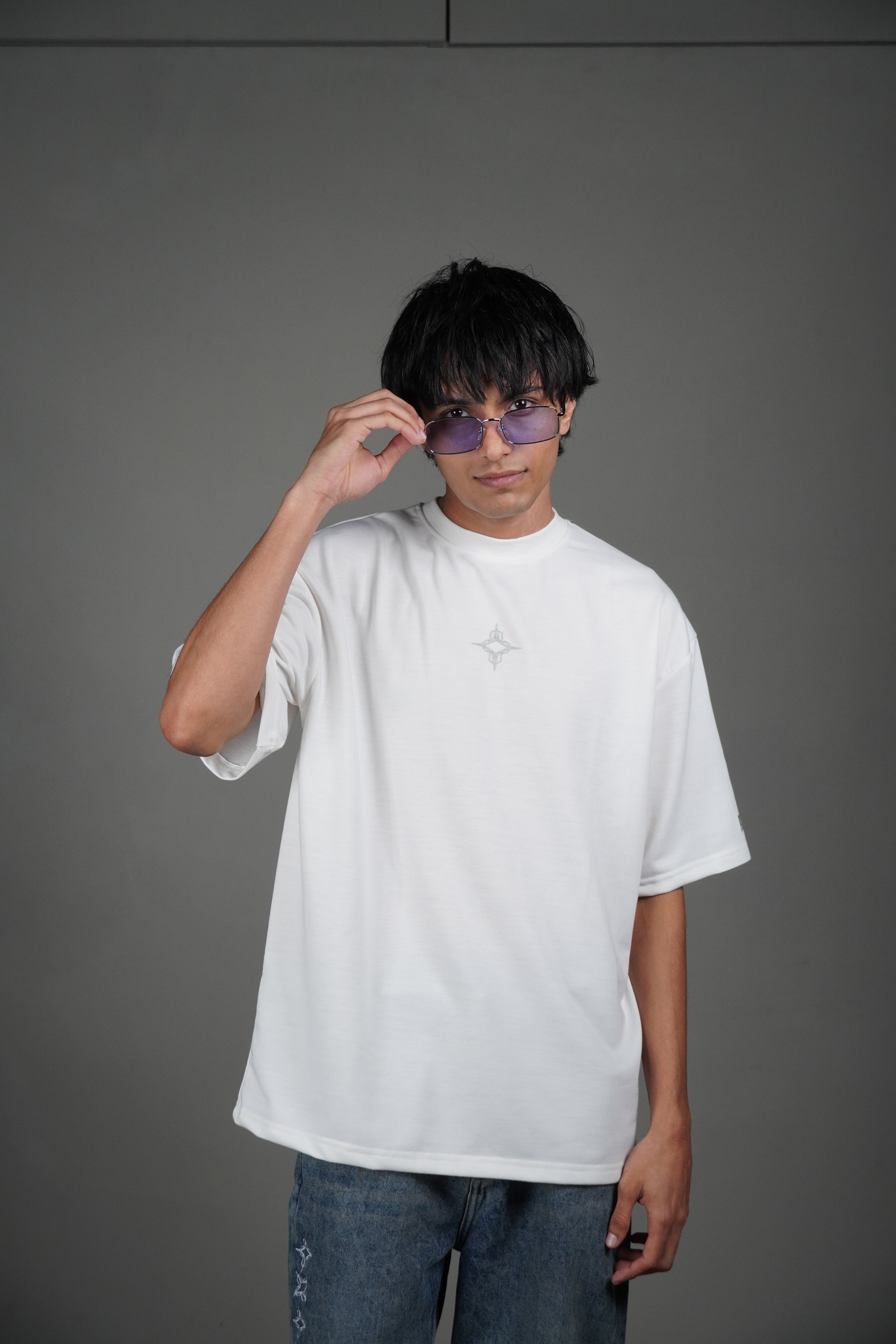 Paper White tee