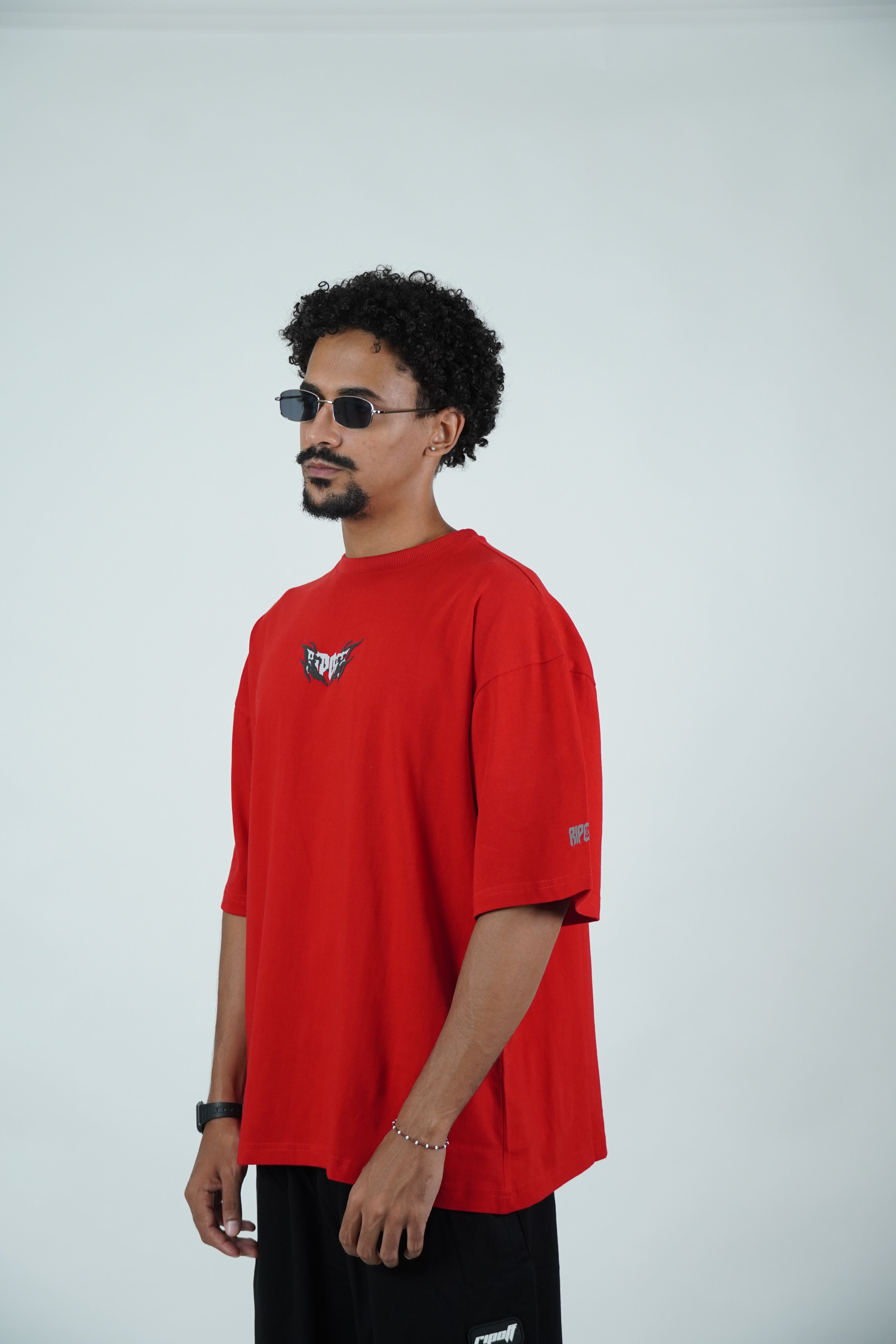 VSNRY Tee//blood red