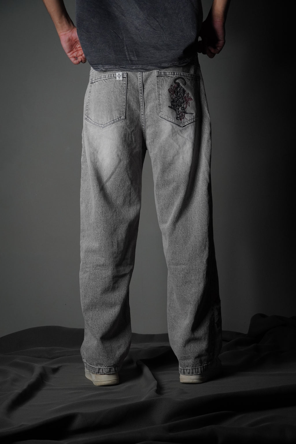 Tigerback grey denim