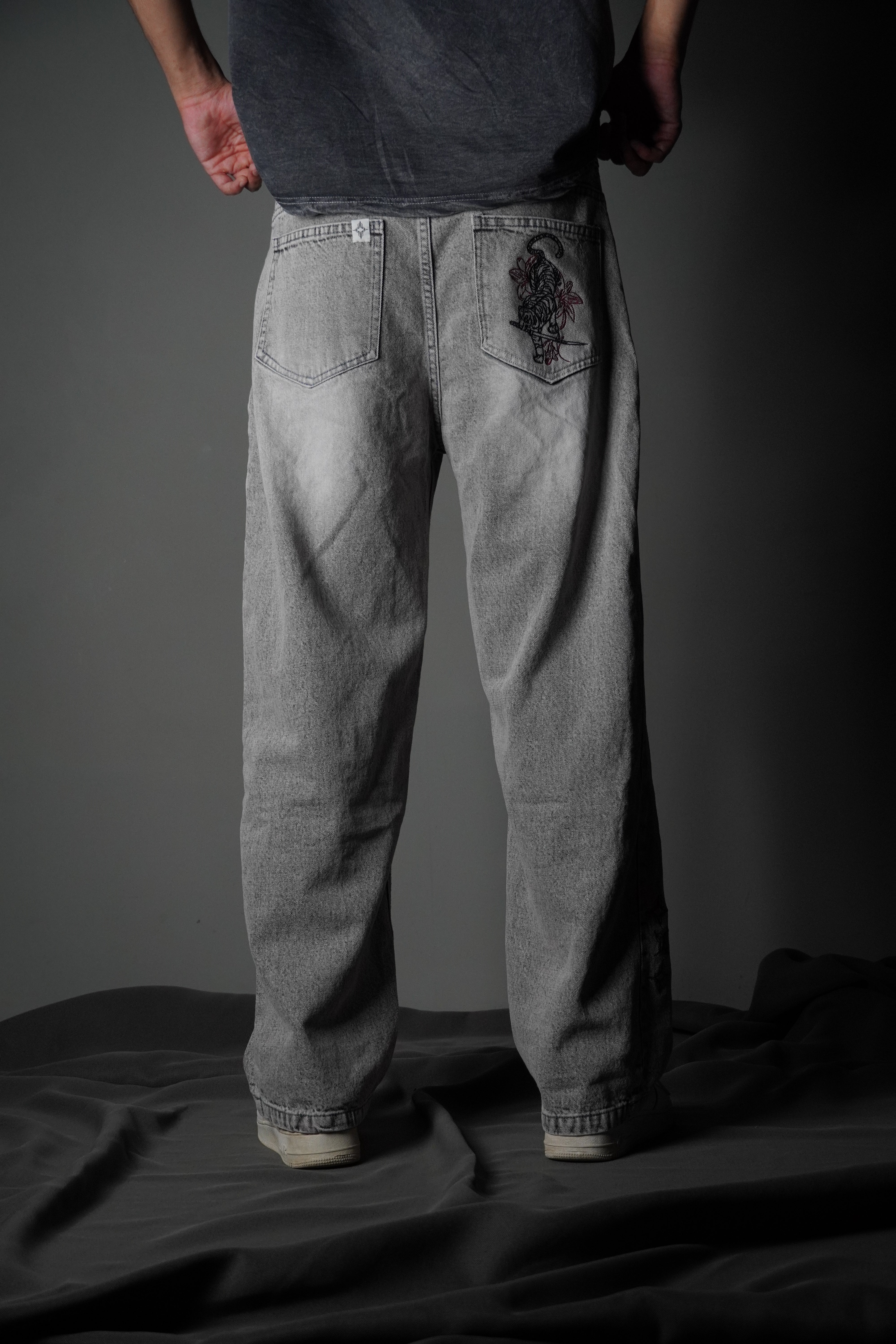 Tigerback grey denim