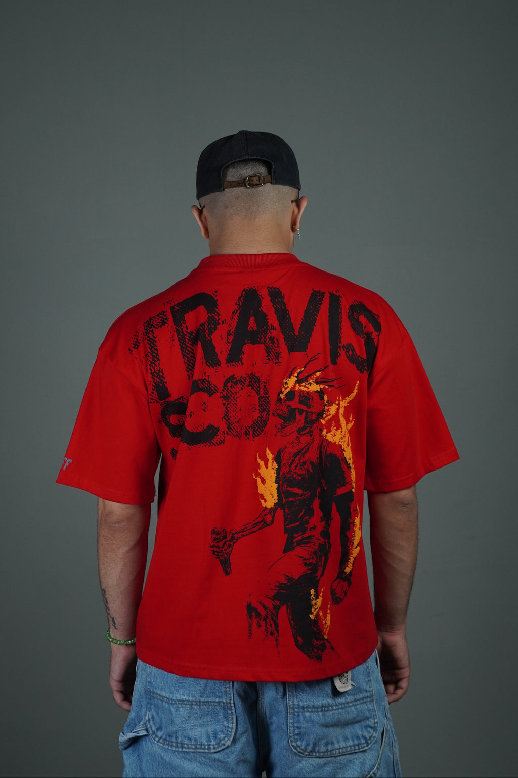 Travis tee/La flame